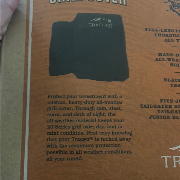 Traeger Black Grill Cover for 20 Series - Picture 4 of 6